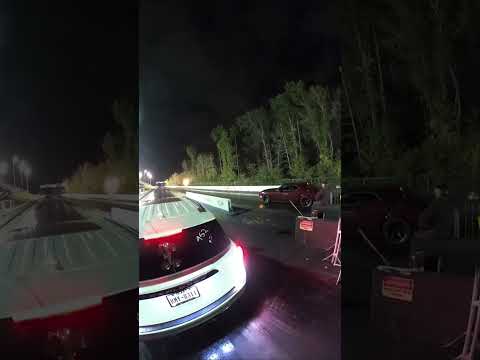 Explorer ST vs Hellcat