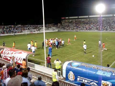 estudiantes de altamira vs correcaminos uat  (bronca parte 1 aficionado)