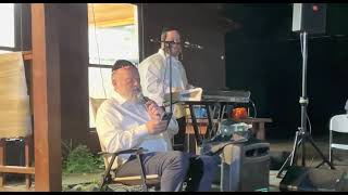 Michoel Schnitzler sings Aishes Chayel|מיכאל שניצלער-אשת חיל