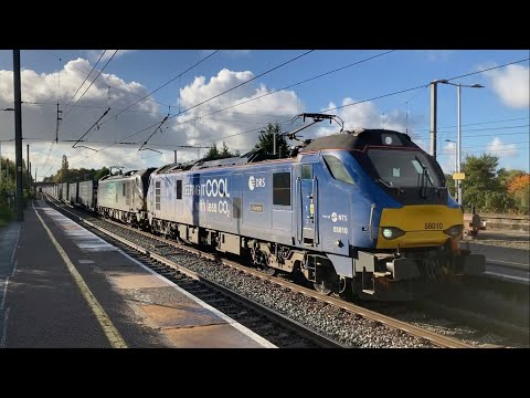 Class 88010 and 88001 cross over with 331020 and 331029 on 4S43
