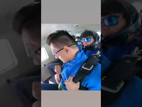 MOHSIN KHAN JUMPIN OF A PLANE😱 | GUESS WHAT'S NEXT👈 | MOHSIN IN BONDI BEACH ⛱️|