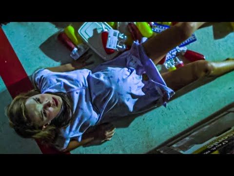 Homeless Pregnant Teen Tries To Survive In A Grocery Store