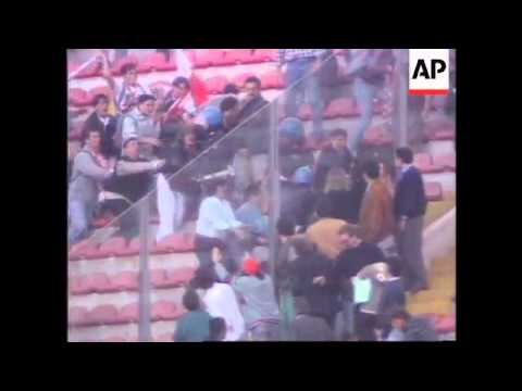 ITALY: NAPLES: FOOTBALL SUPPORTERS INVOLVED IN VIOLENT RIOTS