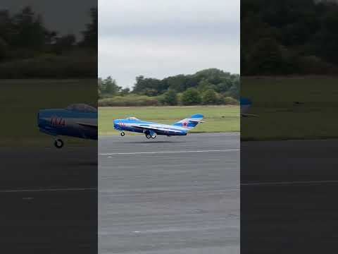 RC Turbine CARF MiG-17 | Takeoff and landing