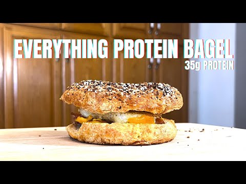 EVERYTHING BAGEL BREAKFAST SANDWICH | Healthy Breakfast Bagel Sandwich | Protein Breakfast Sandwich