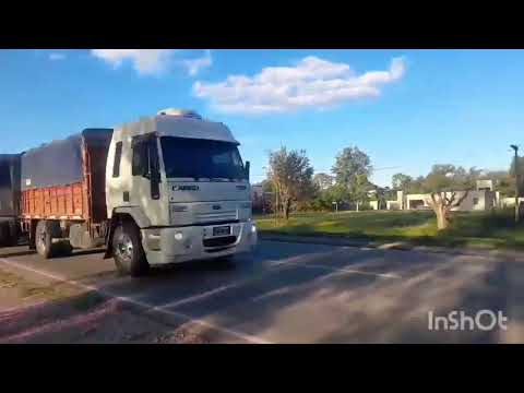 CAMIONES EN RP1 , SAN FRANCISCO , CORDOBA , ARGENTINA , VIDEO 197 . SUSCRIBITE !!