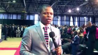 Pastor commands angels to come down &amp; they appear in church!