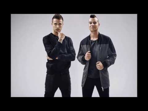 Blasterjaxx Vs ID Vs Hard Rock Sofa - Paella Vs Till The Daylight Vs Rasputin (Astratos Mashup)