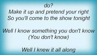 Donnas - Everyone Is Wrong Lyrics