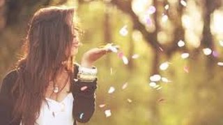 Eurythmics - Sweet Dreams (Are Made Of This) - Lyrics -English work