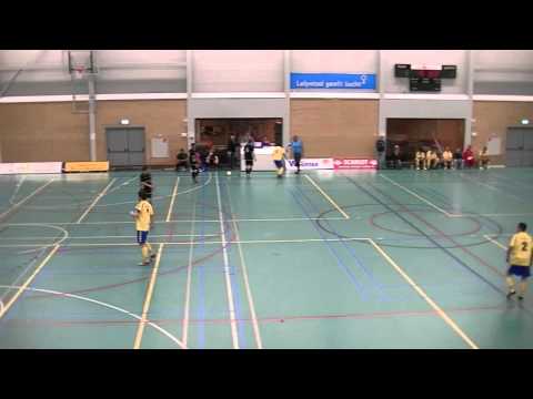 Zvv Dynamo Lelystad - Fc De Reigers 9-3 2 maart 2012