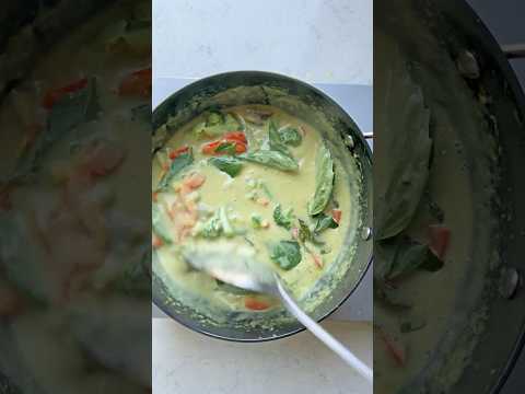 Easy Thai Green Curry with Coconut Milk #greencurry #thaifood