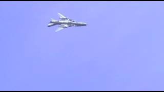 preview picture of video 'Fairford Fitter's - Polish Sukhoi SU 22's - RAF Fairford RIAT 2014'