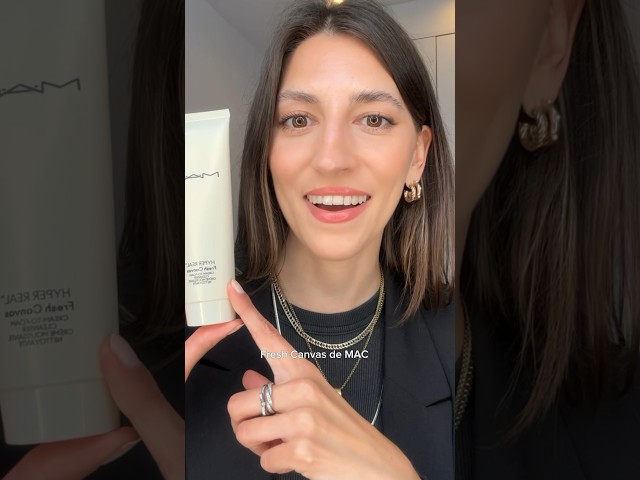 Vídeo relacionado con MAC Hyper Real Cream To-Foam Cleanser - Limpiador de espuma suave, 30 ml