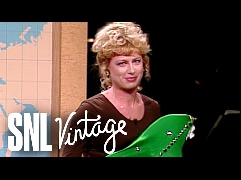 Weekend Update: Victoria Jackson Reads a Christmas Poem - SNL