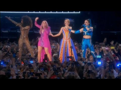 Spice Girls end tour with emotional apology