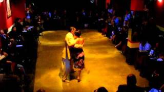 Paulina Cazabon y Jose Luis Gonzalez en Porteño y bailarin 1