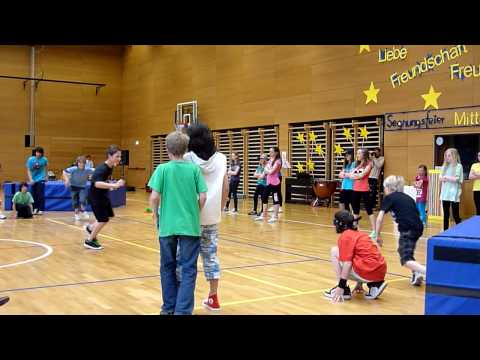 Segnung Mittelschule Dr. Josef Röd - Bruneck - Funky Tanz erste GTK