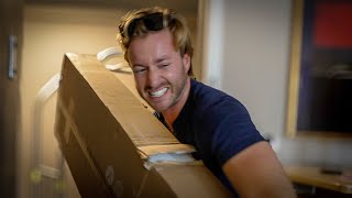 I Have TOO MANY Boxes - Moving into my NYC APT Diaries