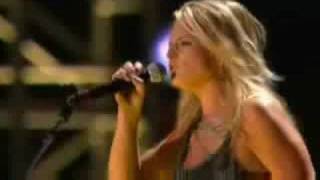 Miranda Lambert - Gunpowder &amp; Lead (Live)