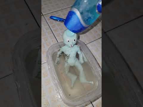 Hora del Baño #hotwheels #bañarse #alien