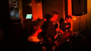 No Bass Drum Jazz Quartet - Take Five/Billie's Bounce