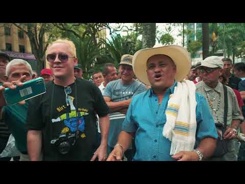 EL GRINGO EN MEDALLO - JUMALANO FT GABRIEL LONDOÑO
