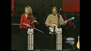Alison Krauss &amp; Ron Block - "Cluck Old Hen" - GAC Grand Ole Opry Live [INCOMPLETE]