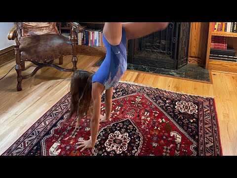I am showing you my favourite gymnastics tricks,coming up with my own and naming them enjoy 😉☺️ ▶5:07