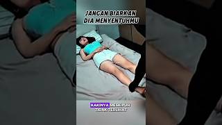 Download lagu Pria mendekati wanita diam-diam mengoleskan cairan itu ke tangannya#film #filmpendek #alurfilm mp3
