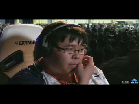 Evo 2017 - Street Fighter V Round 2 Pools: Justinwong vs Punk