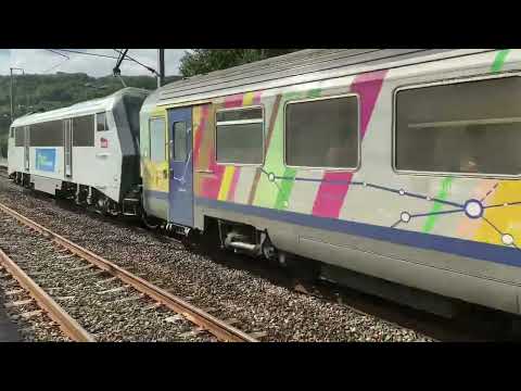 Passage d'un TER Réversible tracté par une BB 26000