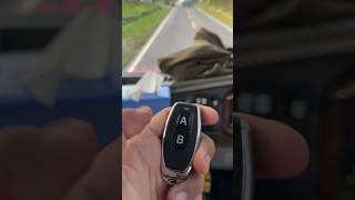 Download lagu Gokil 😂 Nyalain Telolet Basuri dengan Remot Ajaib Auto Bergoyang #busmania #basuri mp3 Download lagu Gokil 😂 Nyalain Telolet Basuri dengan Remot Ajaib Auto Bergoyang #busmania #basuri mp3