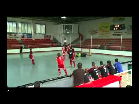 El Mollet HC dóna un pas de gegant cap a la permanència (6-5)