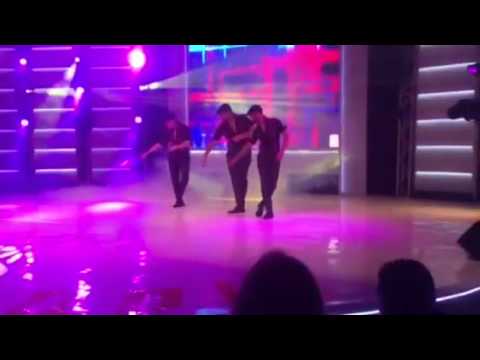 Sikelia Dancers Men at Eventopeople 2015