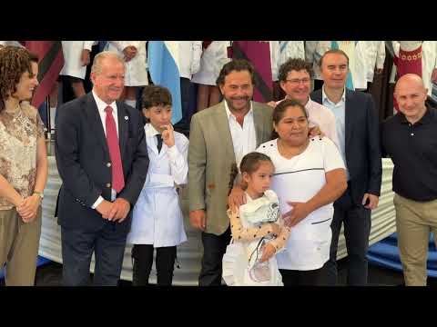 Sáenz inició la distribución de kits y manuales escolares en toda la provincia y reafirmó su defensa del federalismo