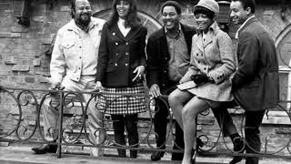 The Fifth Dimension - No Love In The Room