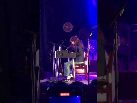 Bambi by Clairo LIVE from the House of Blues (full song)