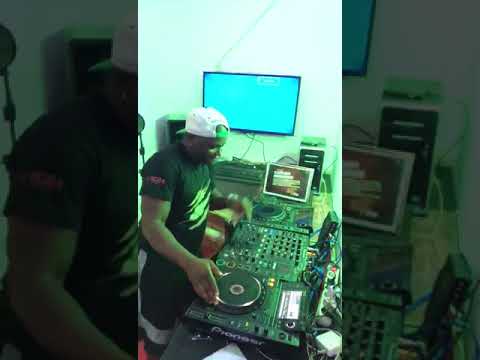 Se mimar de cavalo no mix by Dj lutonda ( áudios da net )