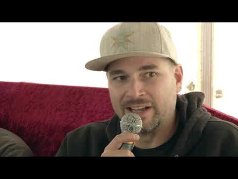 Z26 Arf Tent – Red Sofa Jim Cohen with The Z3