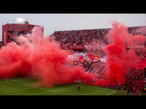 "Impactante recibimiento de Independiente vs Racing" Barra: La Barra del Rojo • Club: Independiente