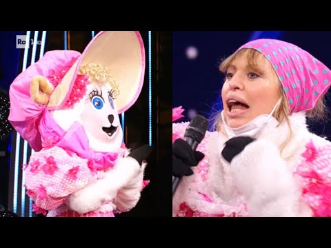 Il Cantante Mascherato Pecorella è Alessandra Mussolini, le parole sulla Fialdini