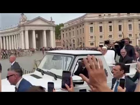 شاهد آخر ظهور علني للبابا فرنسيس في أحد الفصح قبل وفاته بيوم