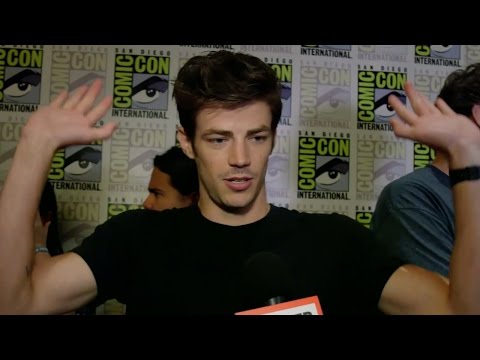 The Flash Cast Rapid Fire Game - Comic Con 2015