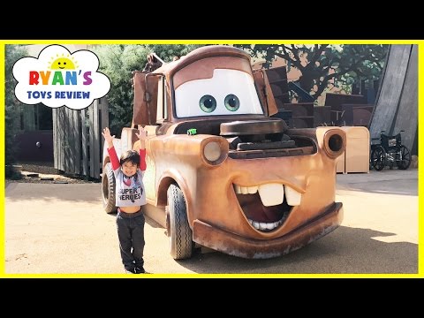 GIANT TOW MATER Life Size DISNEY CARS Family Fun Art's of Animation Hotel Tour Playground for Kids