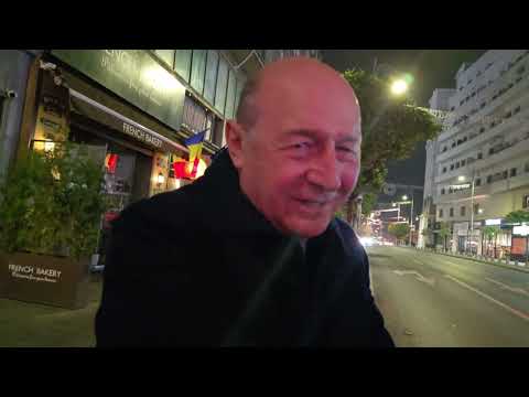 Băsescu Traian a luat mesajul "BORFASILOR, DAȚI, Ba, BANIi, INAPOI"!