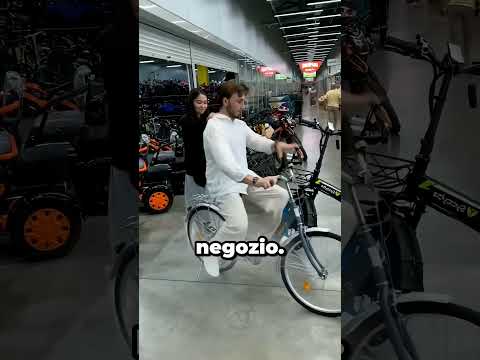 Questo Ragazzo Scambia la Bici col Trucco