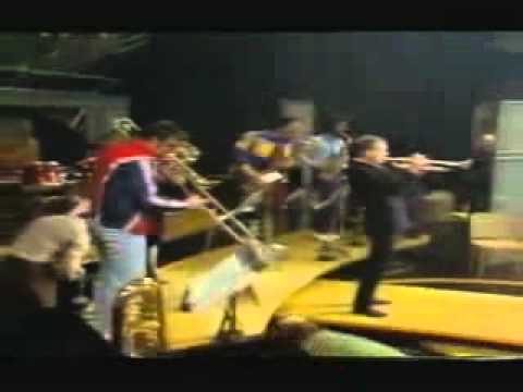 Concrete from 'Mama Chicago'- Phil Minton and The Mike Westbrook Band