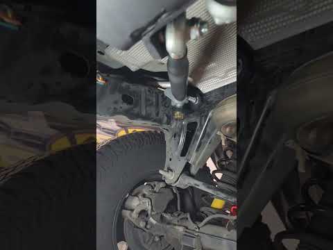 Custom fabbed and welded up a hitch support system for those heavy hitch mounted cargo baskets