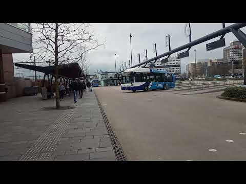 Arriva Buslijn 3 vertrekt van het busstation te Leeuwarden